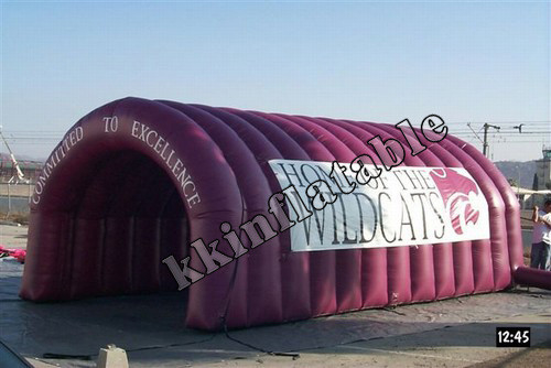 Luar Lucu Bermain Dome Shape Inflatable Tunnel Terbuat Dari Nylon Atau PVC